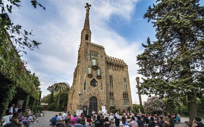 Trens Joies en uno de los eventos con más alturas de Barcelona.