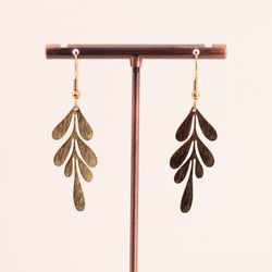 Pendientes largos hoja Acero Inoxidable Dorado